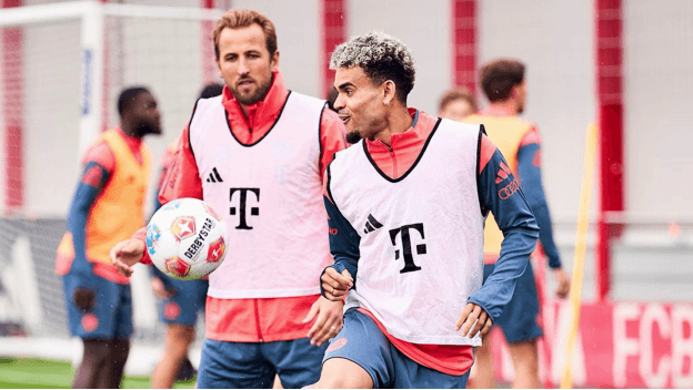 موقف محرج لدياز في مؤتمر بايرن ميونخ بسبب نجم شتوتجارت فولتمادي