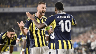 فنربخشه يقلب الطاولة على فينورد.. ثنائي النصر في قلب الريمونتادا واحتفال مورينيو ينقلب عليه