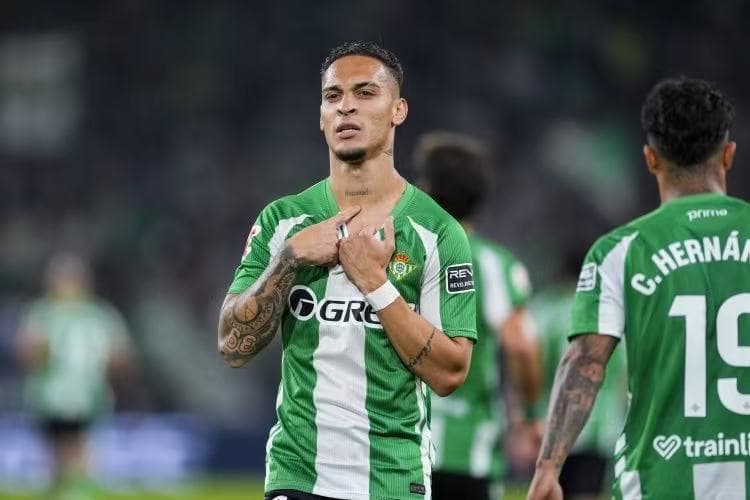 Betis Applies for Suspension Postponement for Antony, Hoping He Can Play in Seville Derby