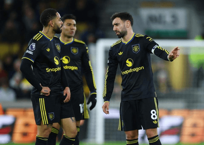 [ভিডিও হাইলাইটস] উলভস ১-৪ ম্যানচেস্টার ইউনাইটেড: ব্রুনো ফার্নান্দেস ২ গোল ও ১ অ্যাসিস্ট করেছেন; মাউন্ট ও এমবেম্বো গোল করেছেন