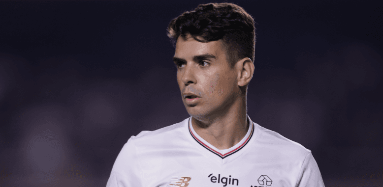 34-Year-Old Oscar Has Decided to Retire After Suffering a Sudden Syncope