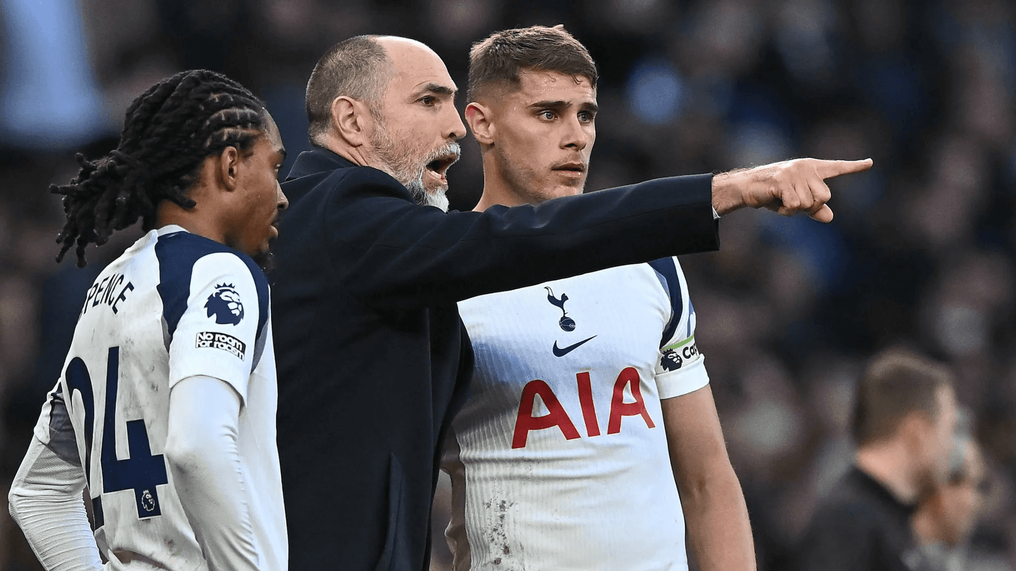 7-Goal Star Contract Shock! Van De Ven’s Tottenham Renewal Talks Dead In The Water – Dutch Ace Demands Clear Future Plan Amid Relegation Crisis!